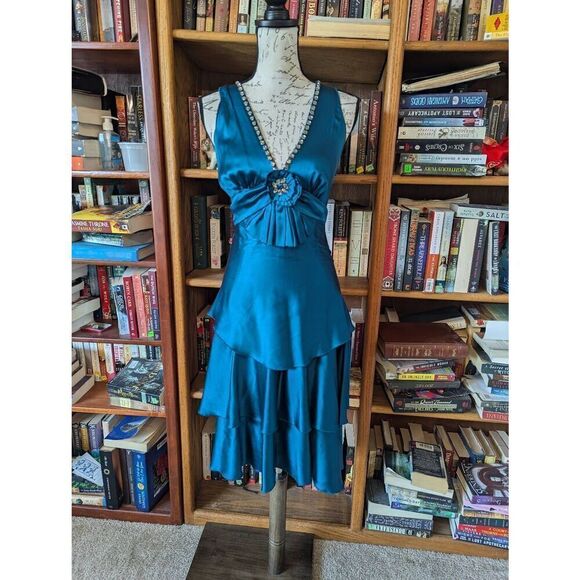 A Common Thread Women’s Small Silk Charmeuse Elegant MIDI Tiered Gown Dress - Picture 1 of 8